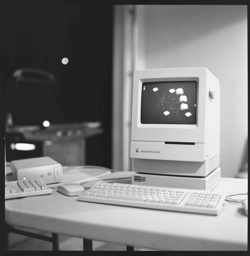 Macintosh classic picture